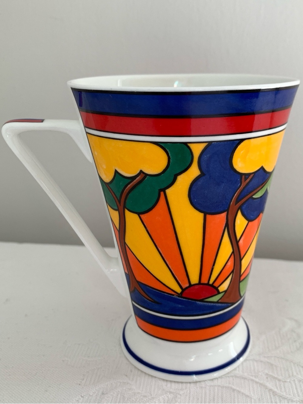 Wren Bone China Art Deco Sunburst Teacup